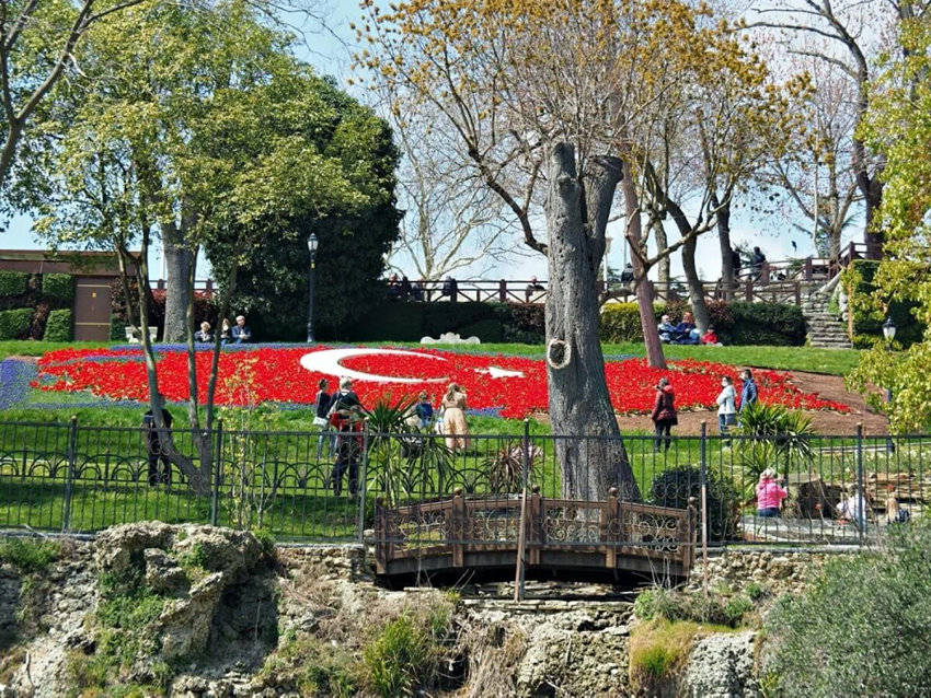 Lễ hội hoa tulip Istanbul 2026 tại Emirgan Park có gì đặc biệt? 