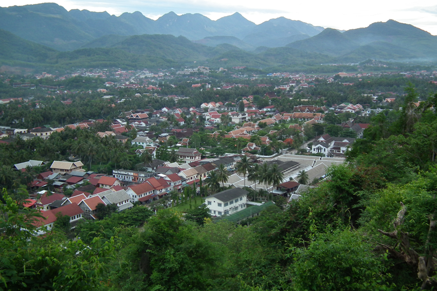 Luang Prabang Lào – Cố đô Phật giáo và cảnh đẹp ven sông Mekong